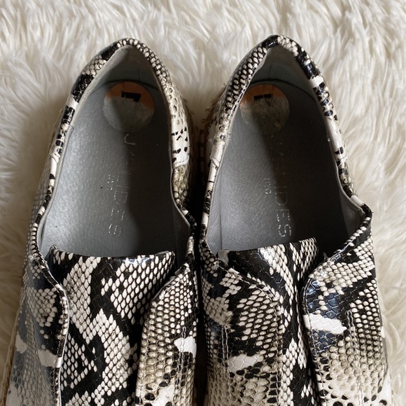 J Slides Black White Python Print Slip On Espadrille Sneakers Size 7 - Picture 5 of 12